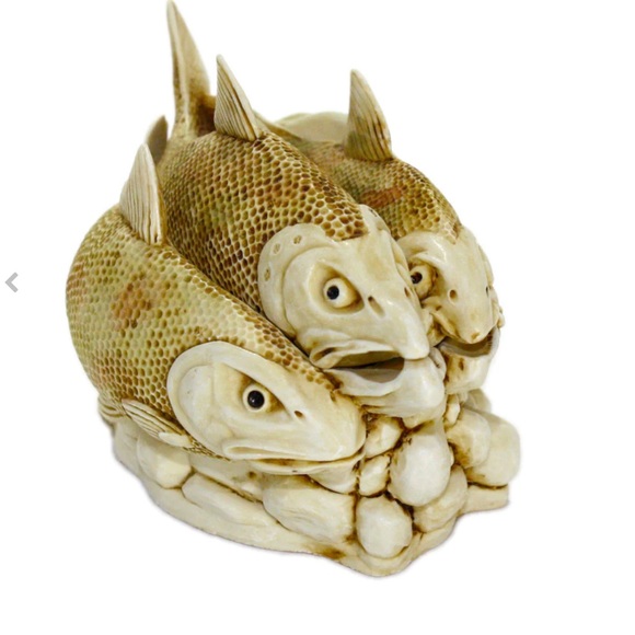 Harmony Kingdom Journey Home Salmon trinket box - Picture 1 of 8